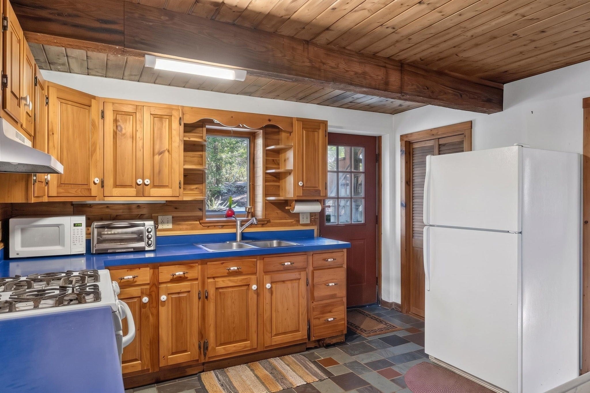25 Snows Ln, Provincetown, MA, 25 Snows Ln, Provincetown, MA Photo #27