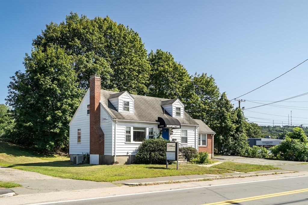 192 Lexington Street