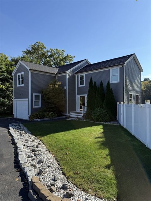 821 Merrimack Ave Dracut MA 01826