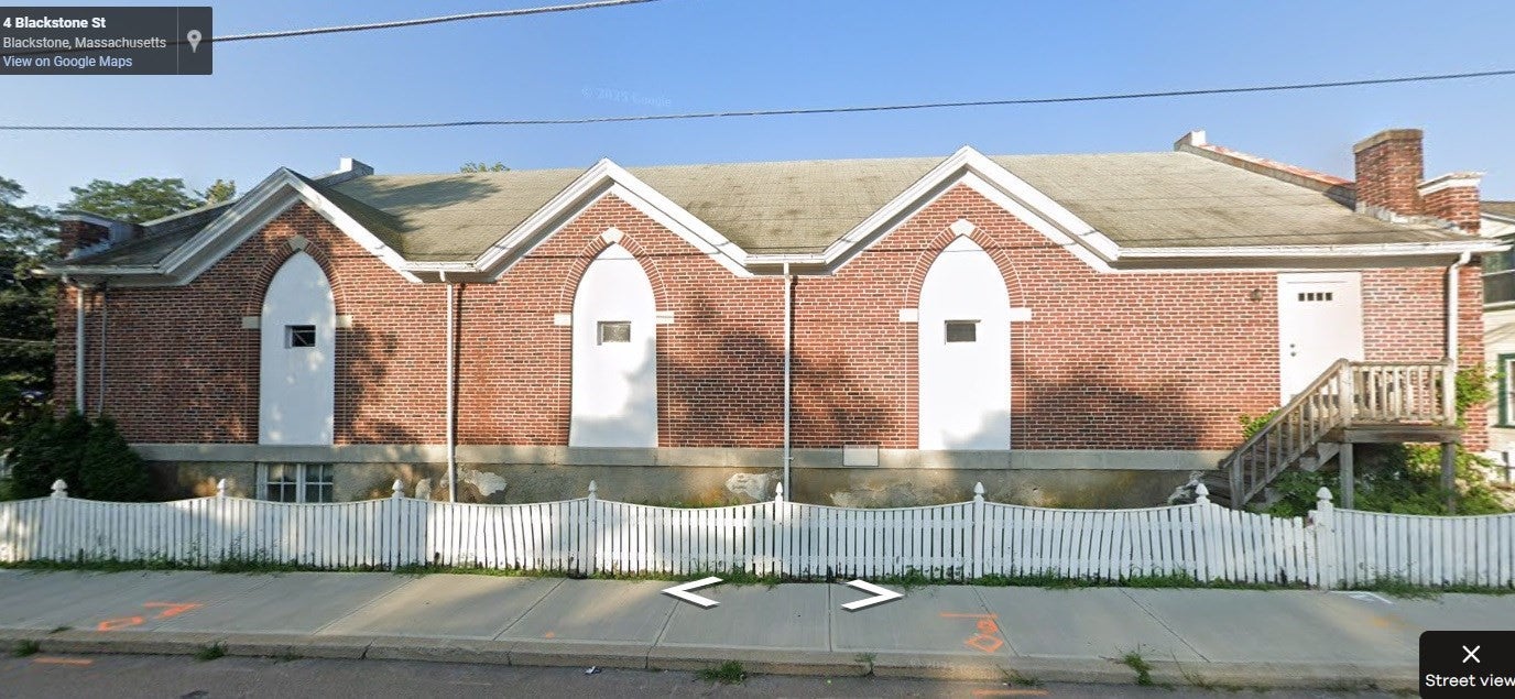 74 Main St