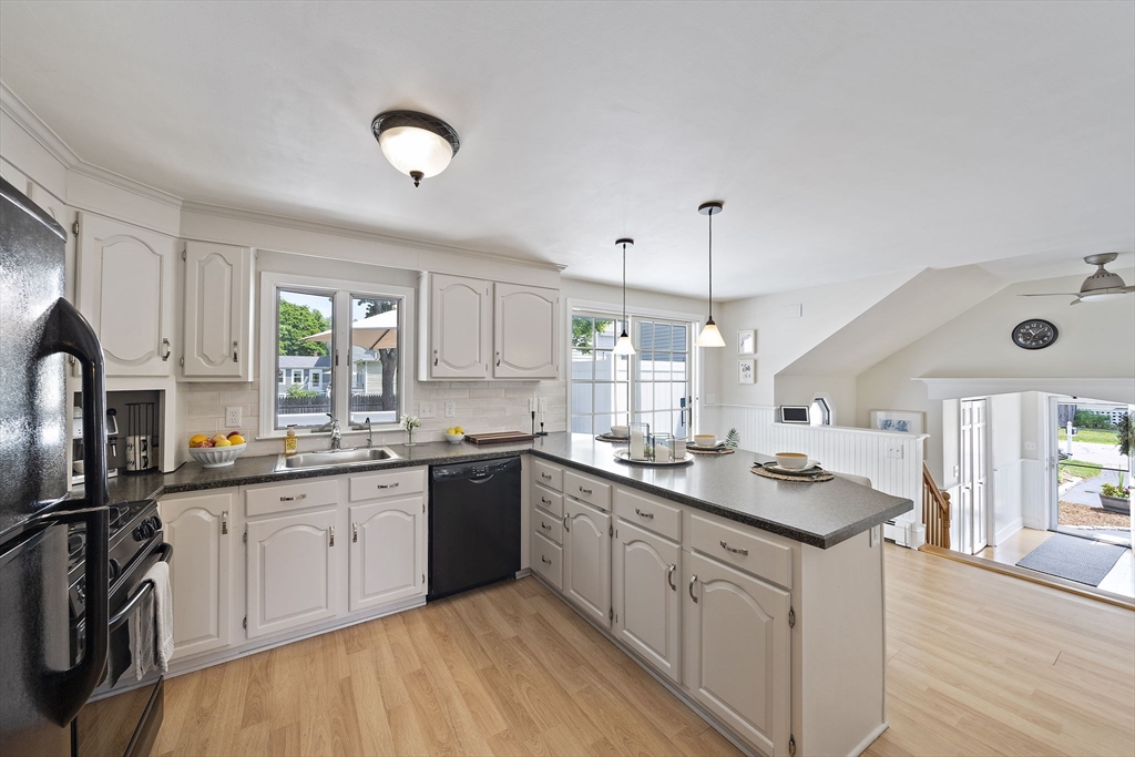 37 Davis St 2