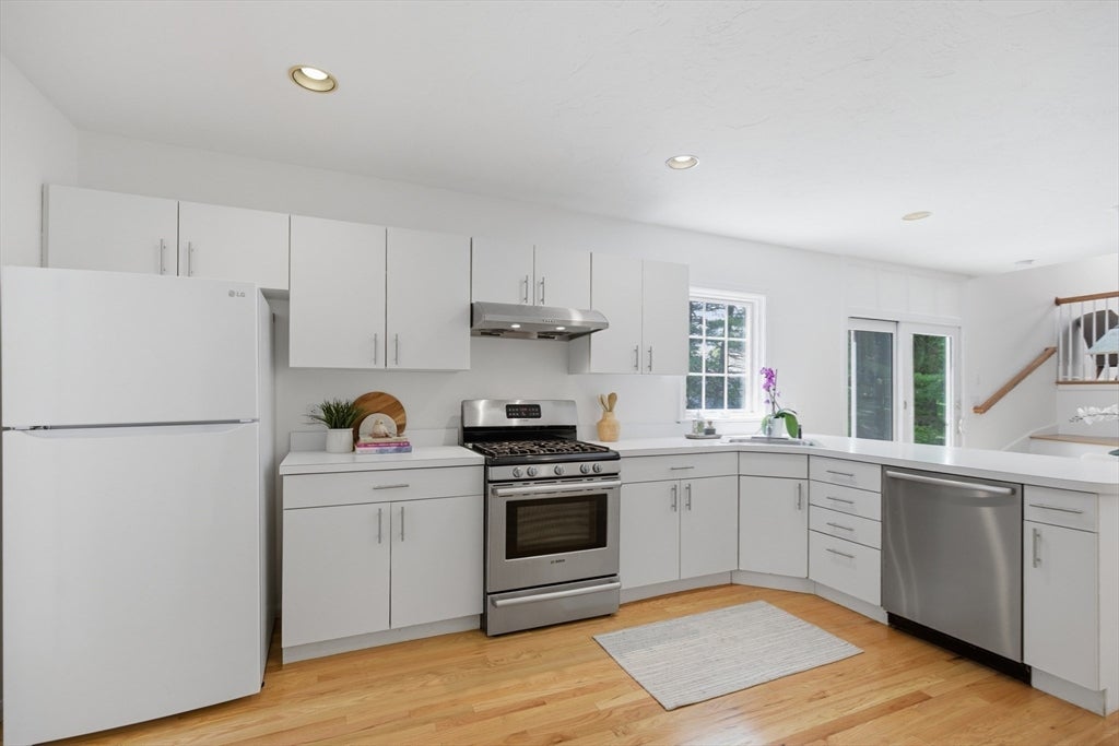 81 Parish Rd