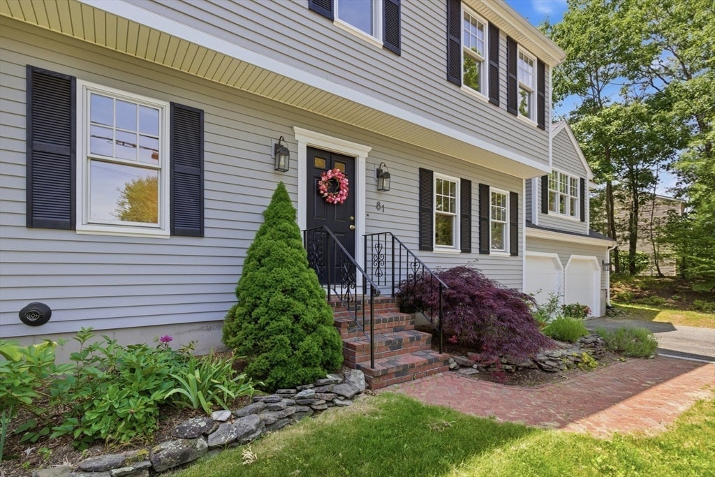 81 Parish Rd