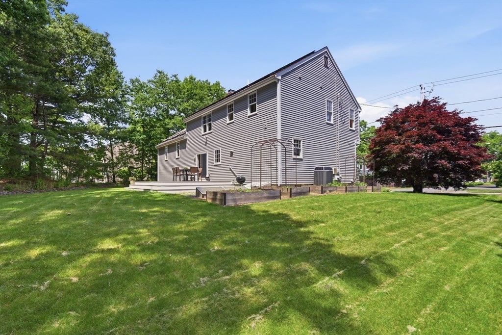 81 Parish Rd