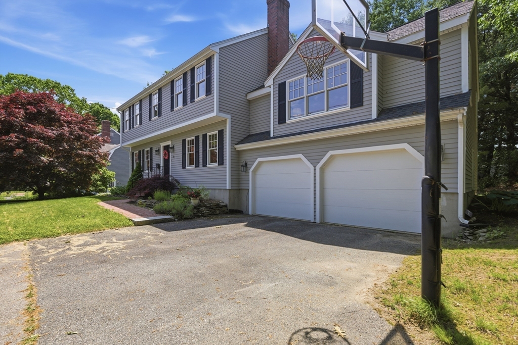 81 Parish Rd