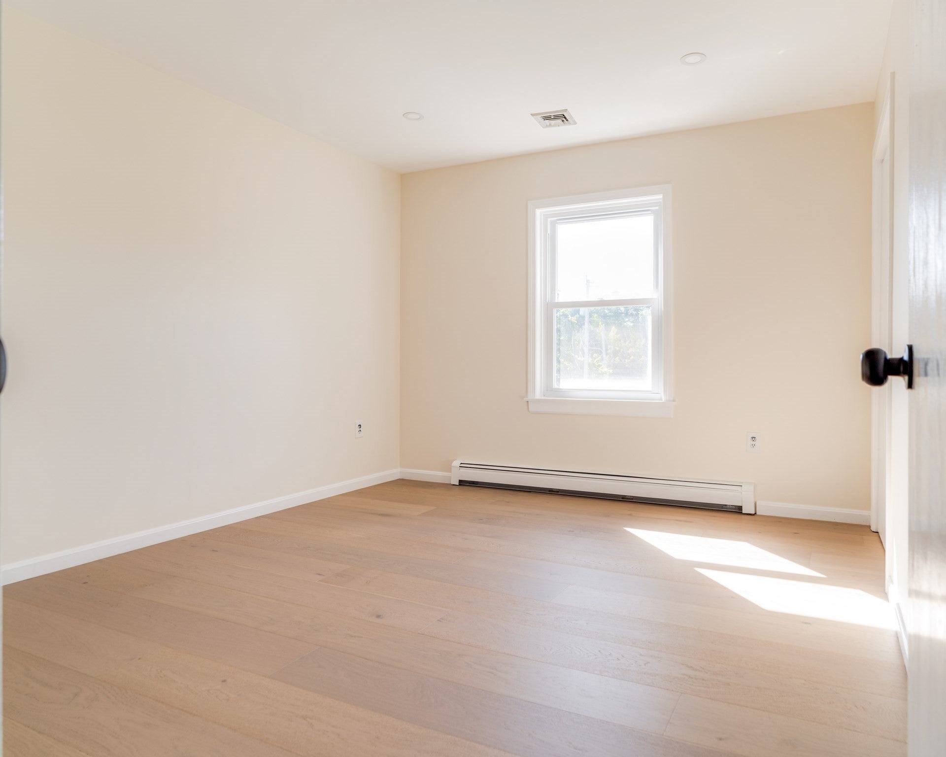 35 Alison Way, Lynn, MA Photo #28