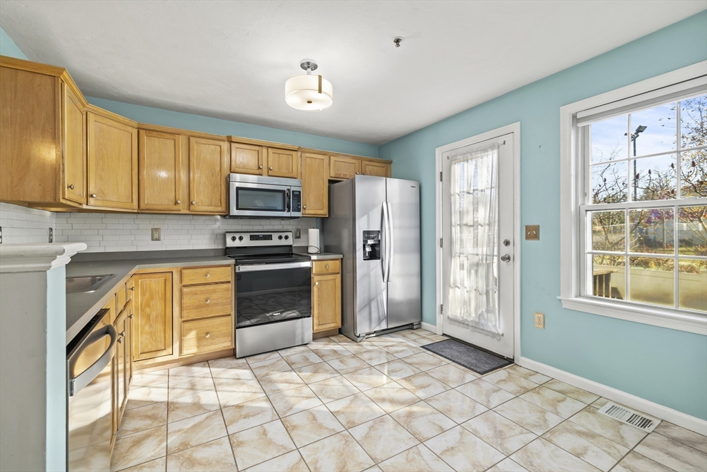 7 Boxberry Ln Unit 7