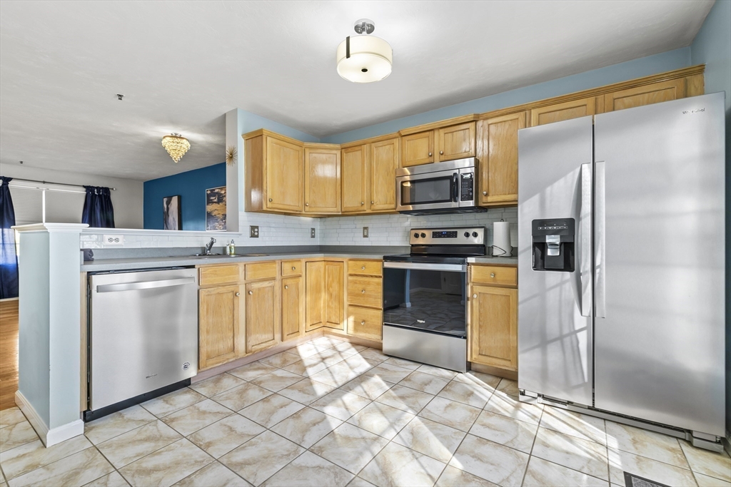 7 Boxberry Ln Unit 7