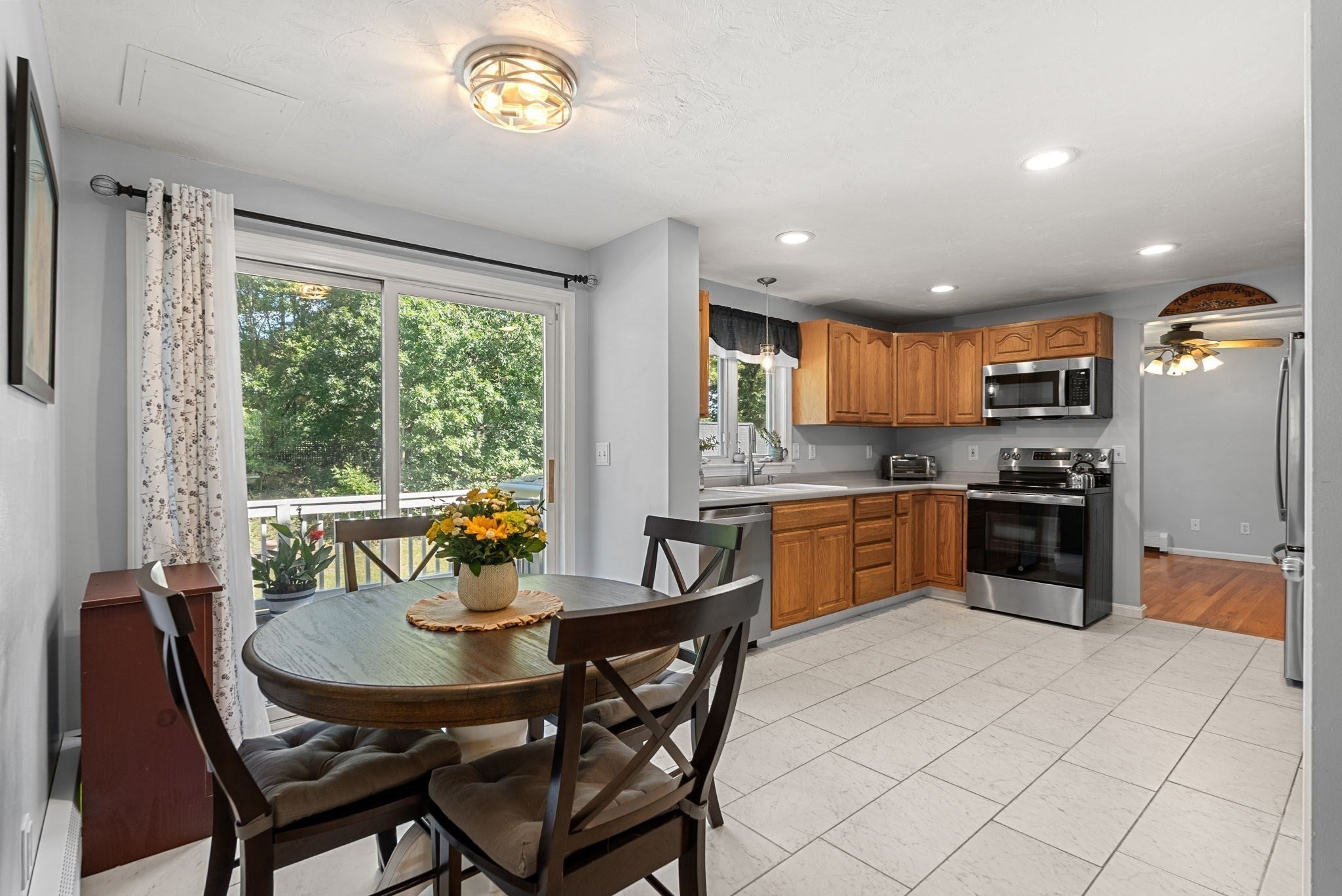 6 Cumberland St, Attleboro, MA, 6 Cumberland St, Attleboro, MA Photo #6