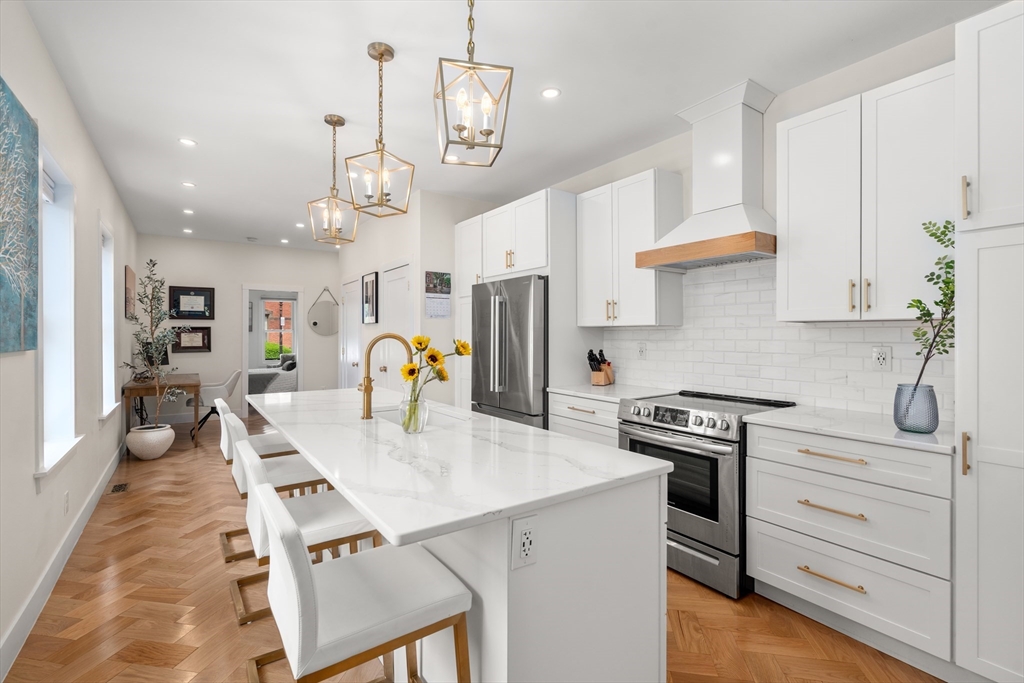 314A Bunker Hill St 1