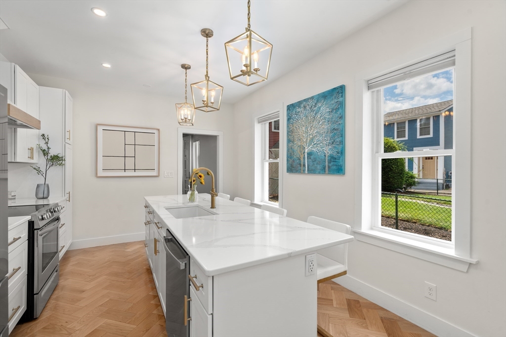 314A Bunker Hill St 1