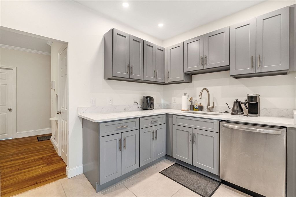 Photo of 289 Corey Rd #4, Boston, MA 02135 (MLS # 73503427)