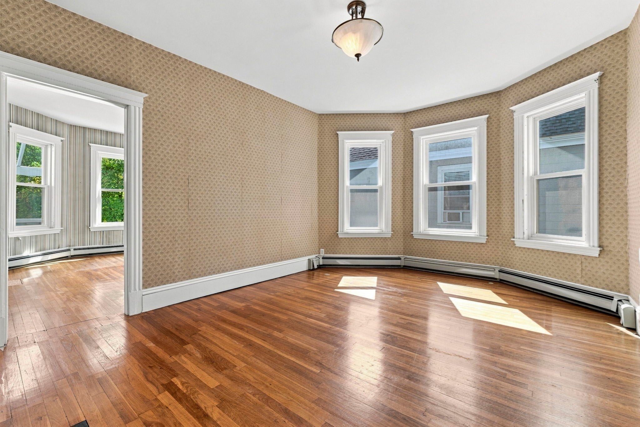 16 Usher Rd, Medford, MA Photo #17
