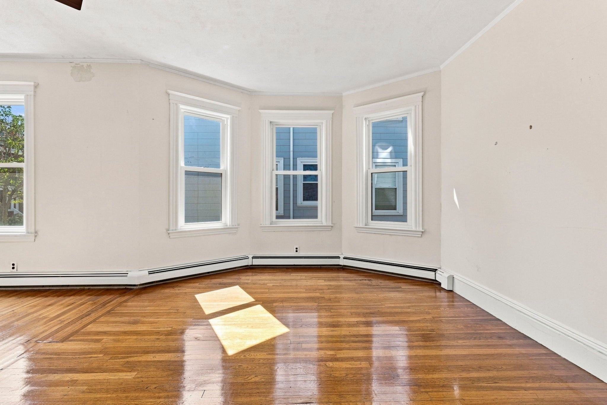 16 Usher Rd, Medford, MA Photo #5