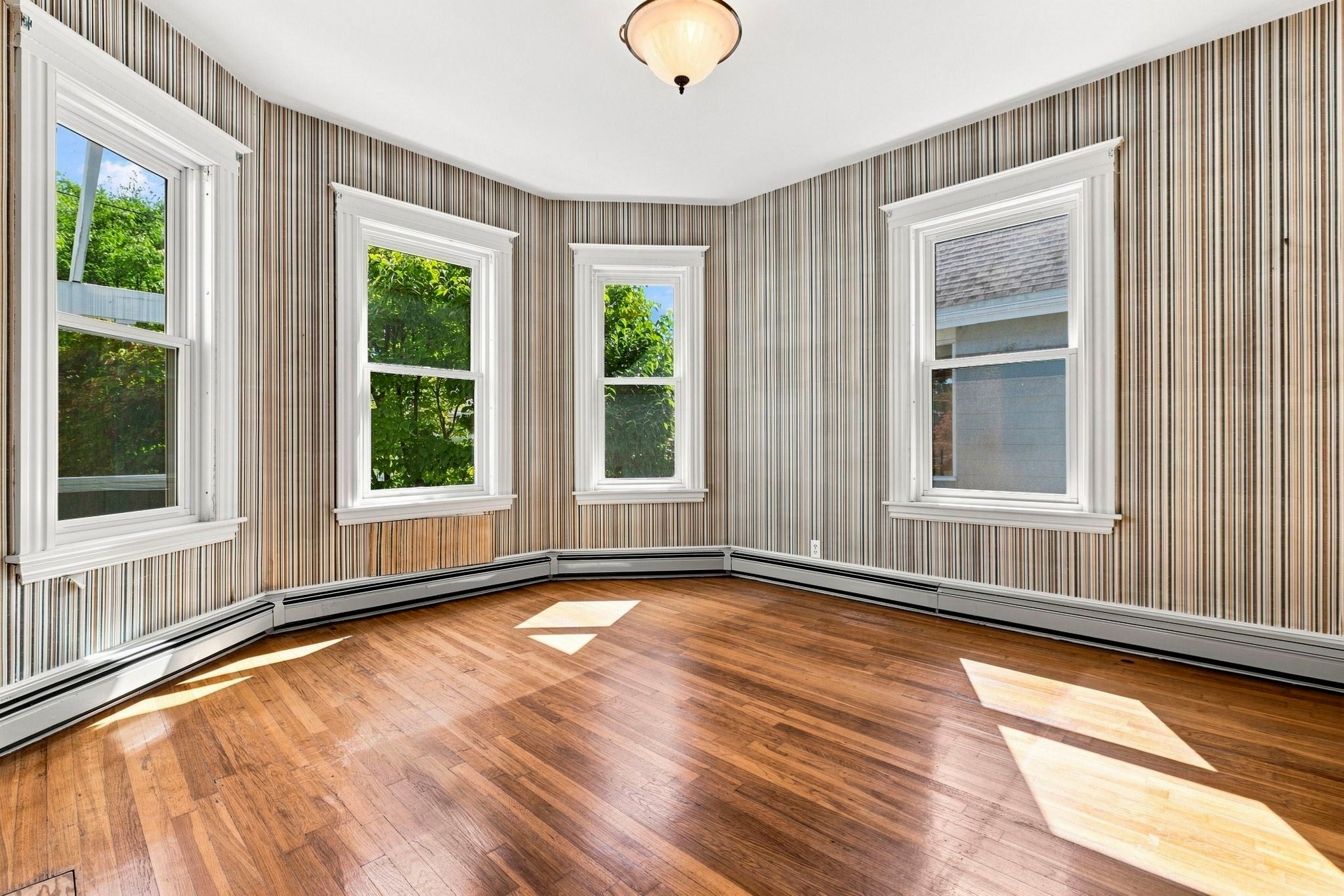 16 Usher Rd, Medford, MA Photo #18