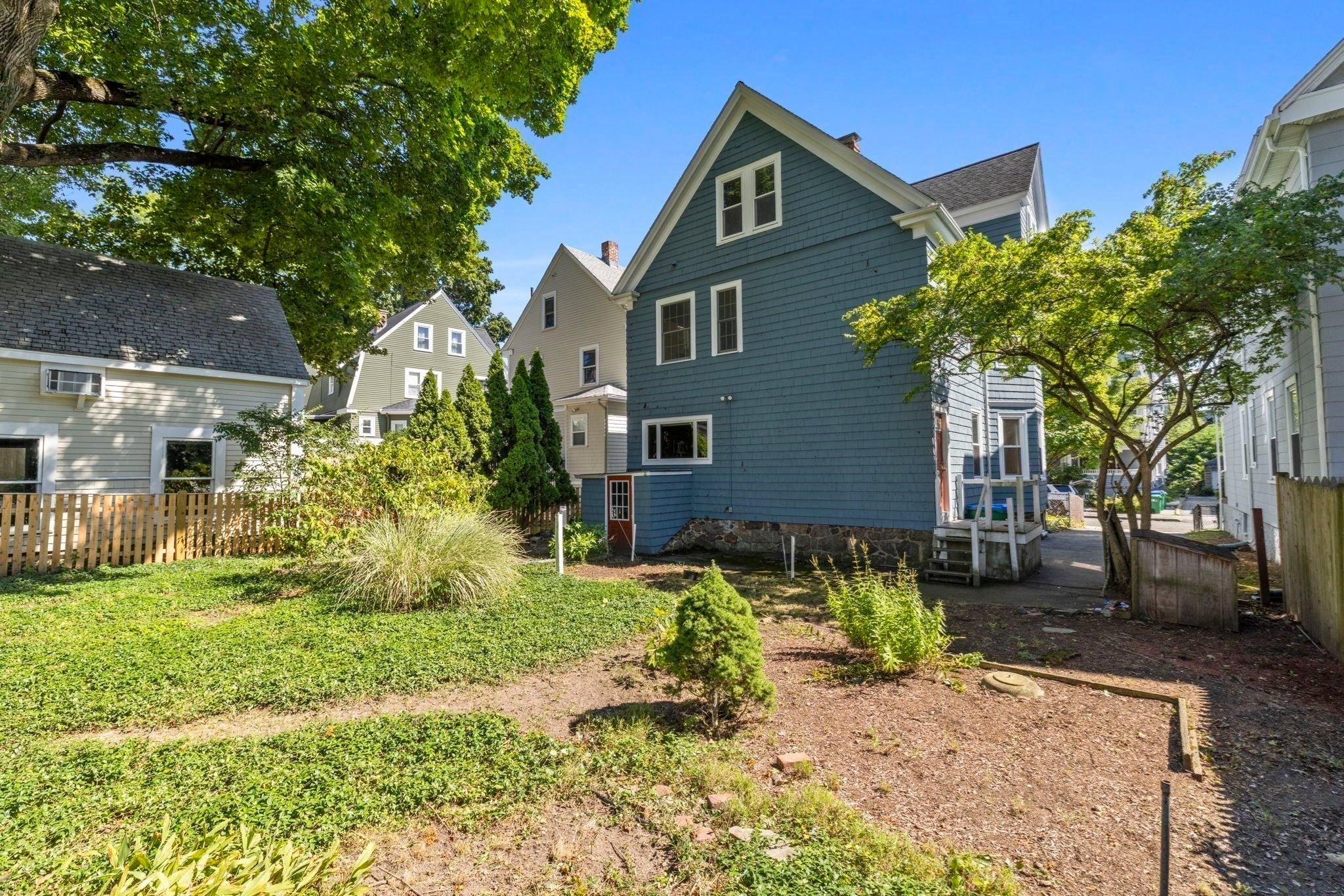 16 Usher Rd, Medford, MA Photo #27