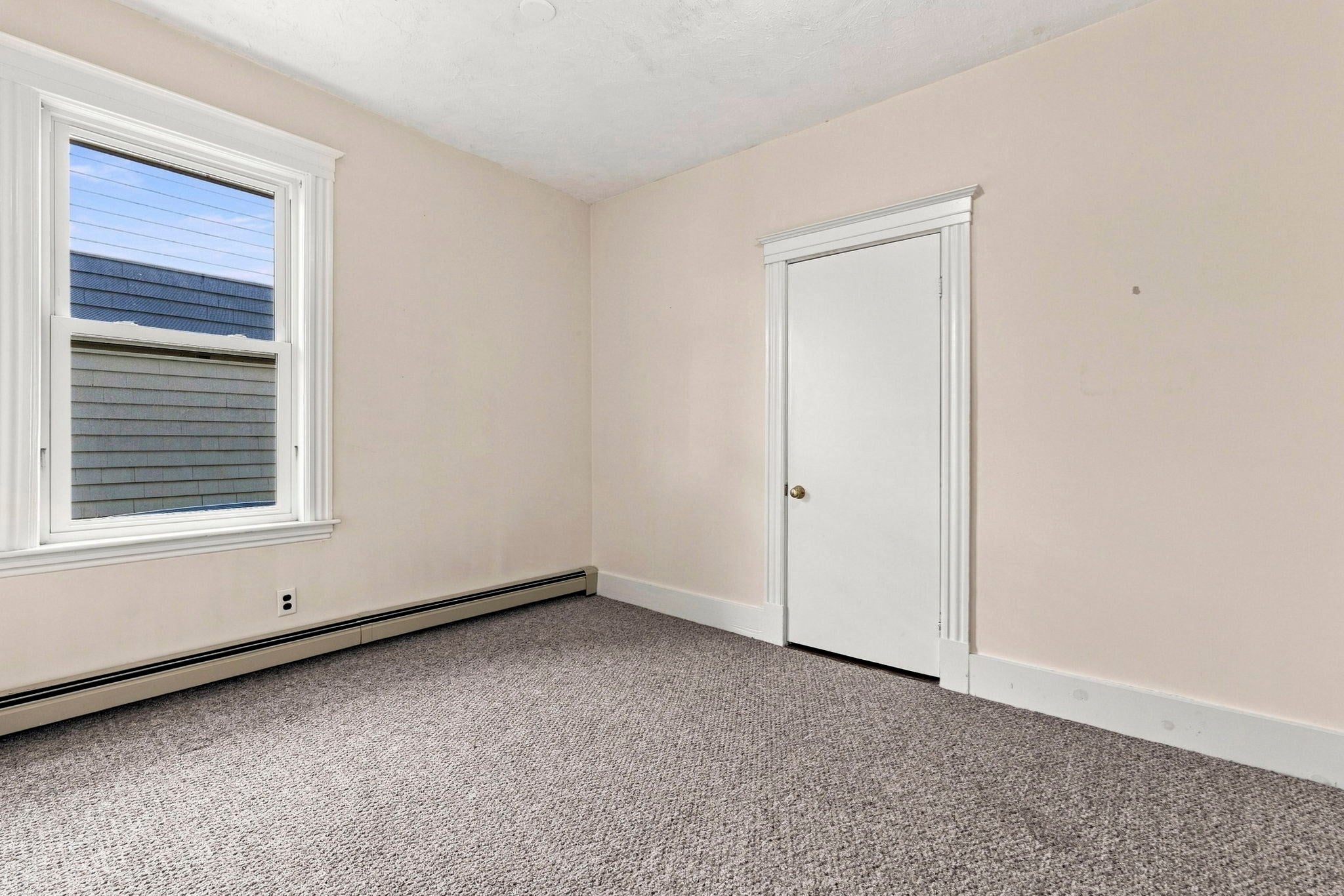 16 Usher Rd, Medford, MA Photo #9