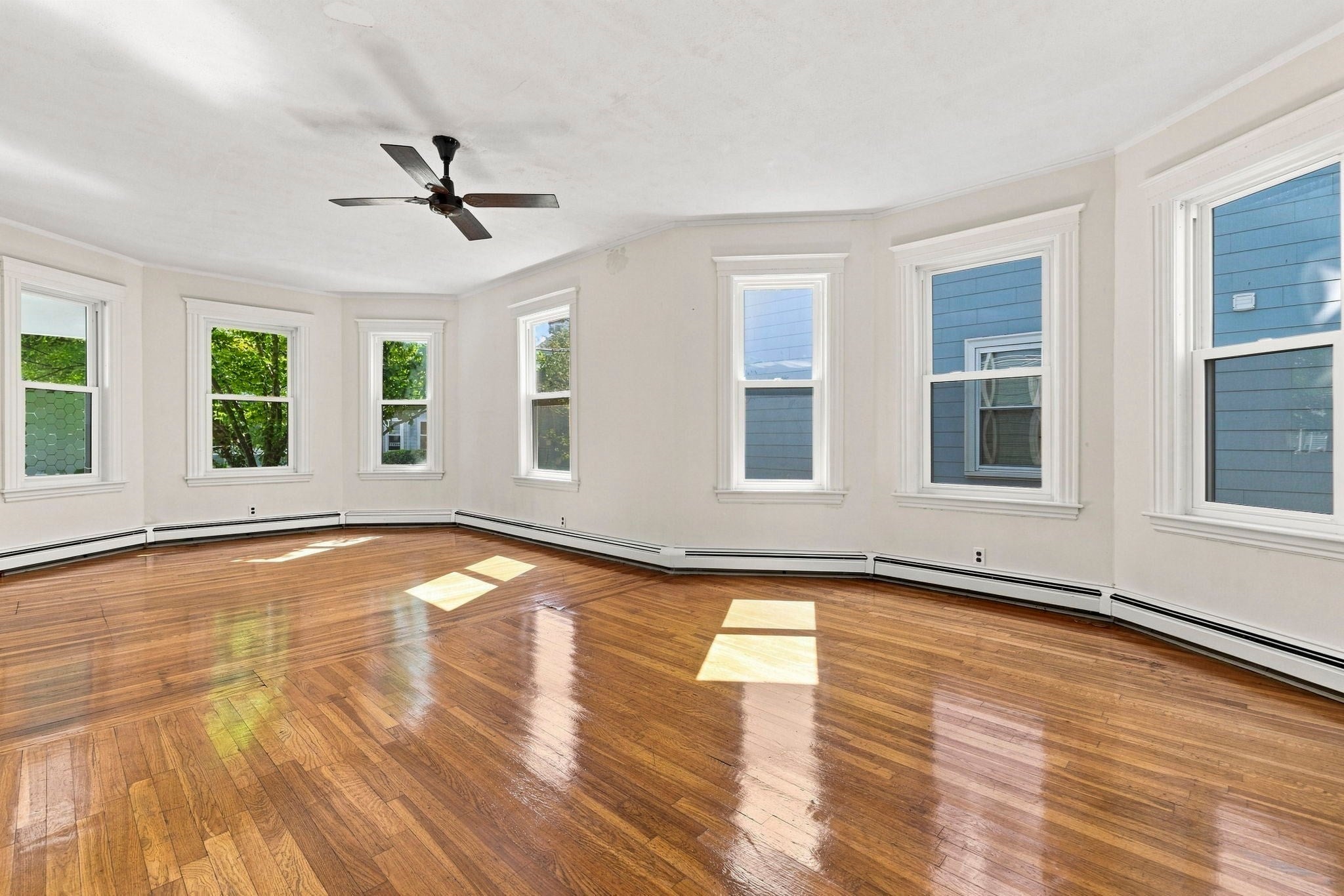 16 Usher Rd, Medford, MA Photo #2