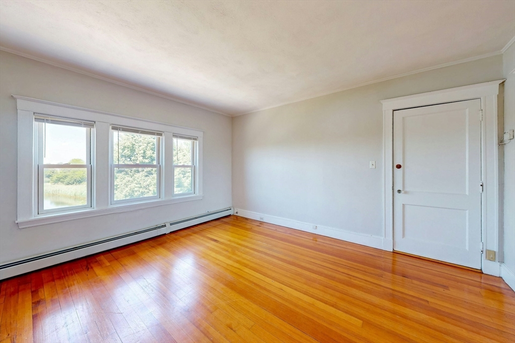 235 Washington Ave 6