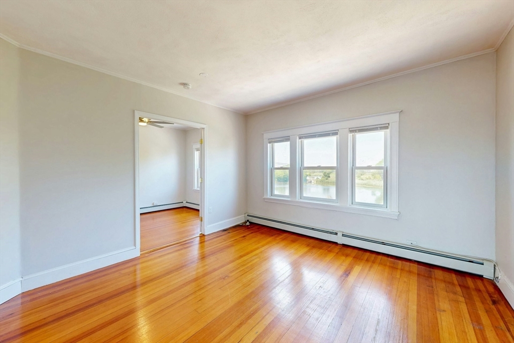 235 Washington Ave 6