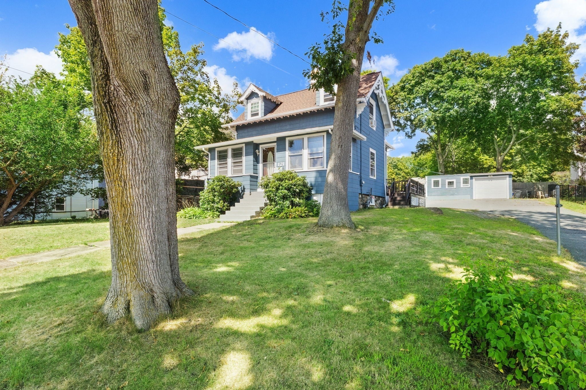 121 Bridge St, Beverly, MA Photo #2