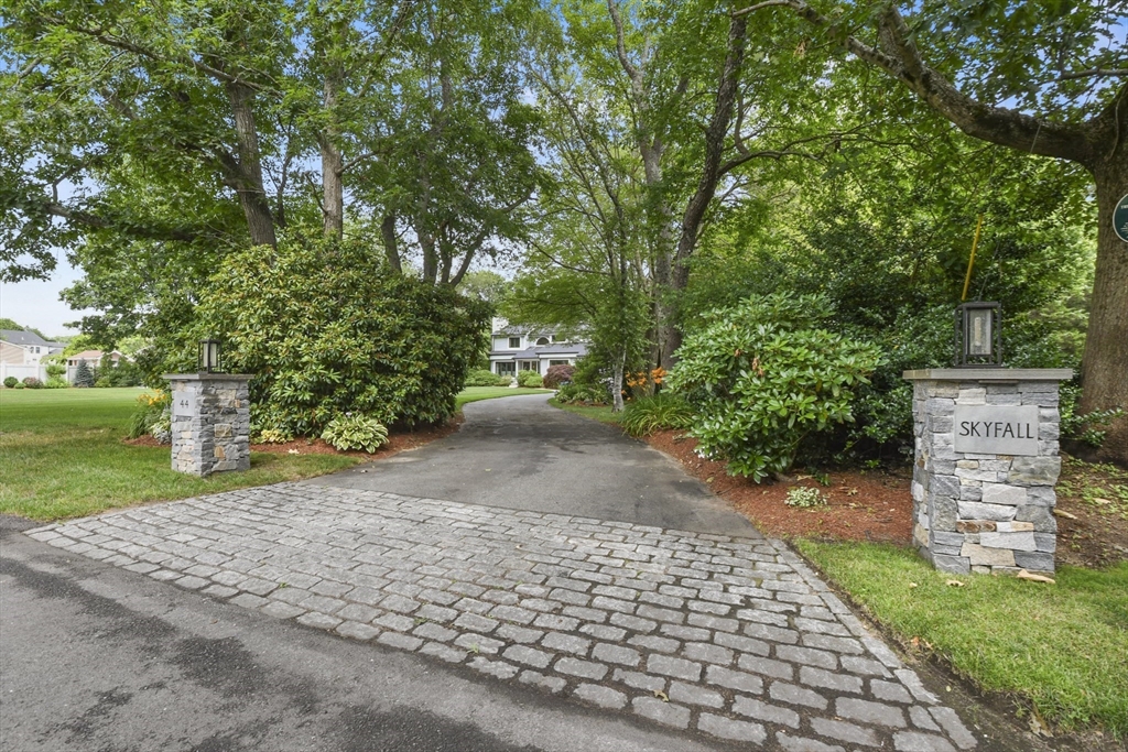 44 Raymond Drive