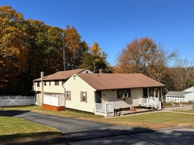 24 Woodland St