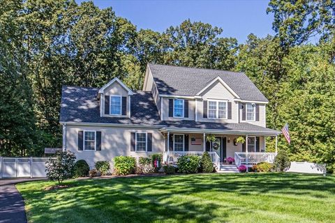 6 Sharpe Dr Bellingham MA 02019