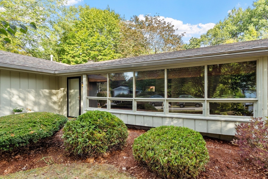 5 Montcastle Dr