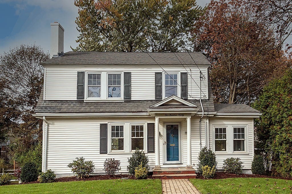 590 Pleasant Street