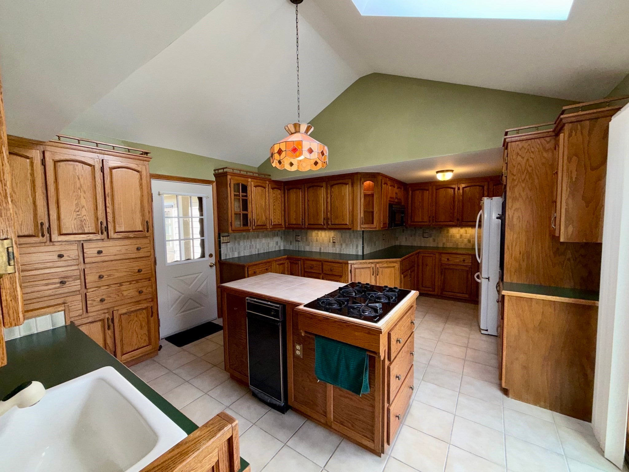 158 Vermont Ave, Somerset, MA, 158 Vermont Ave, Somerset, MA Photo #8