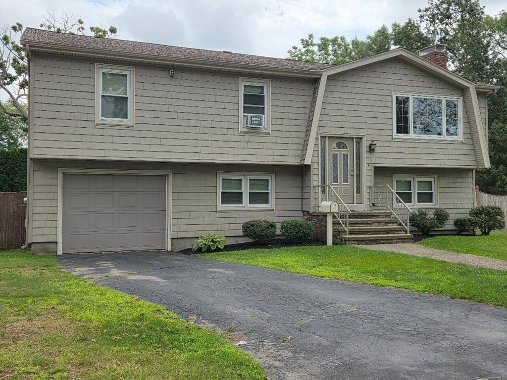 64 Woolley Ave, Somerset, MA, 64 Woolley Ave, Somerset, MA Photo #2