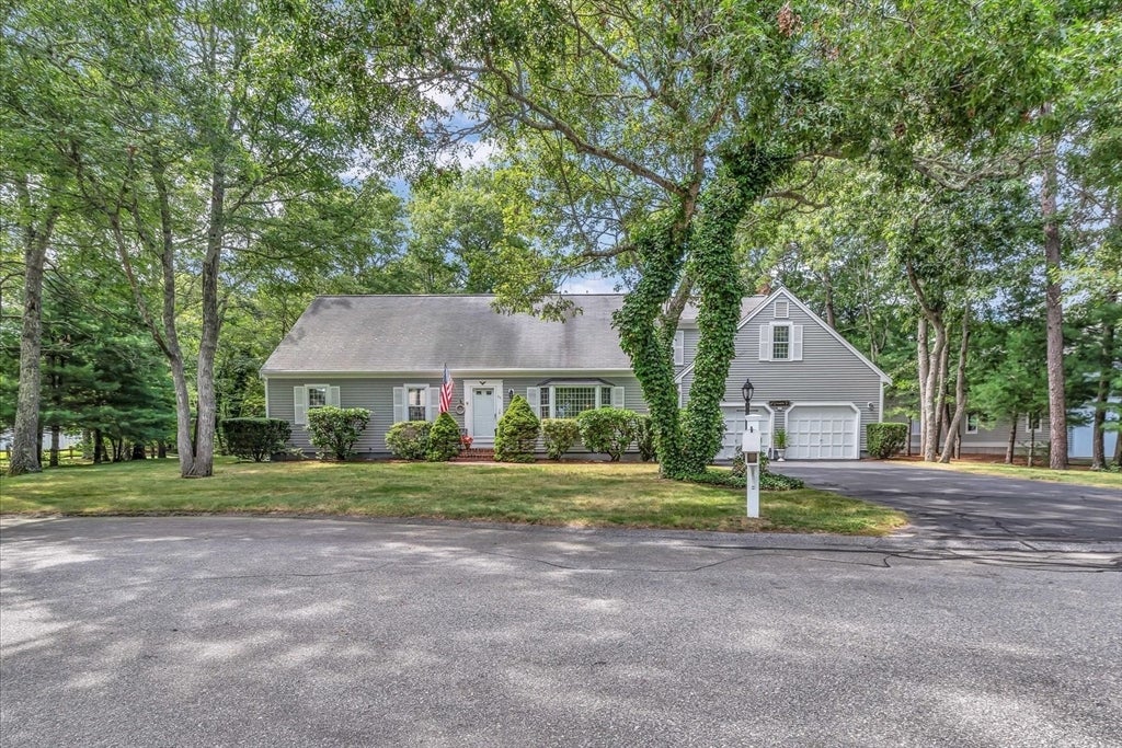 Photo of 25 Wiley Post Lane, Falmouth, MA
