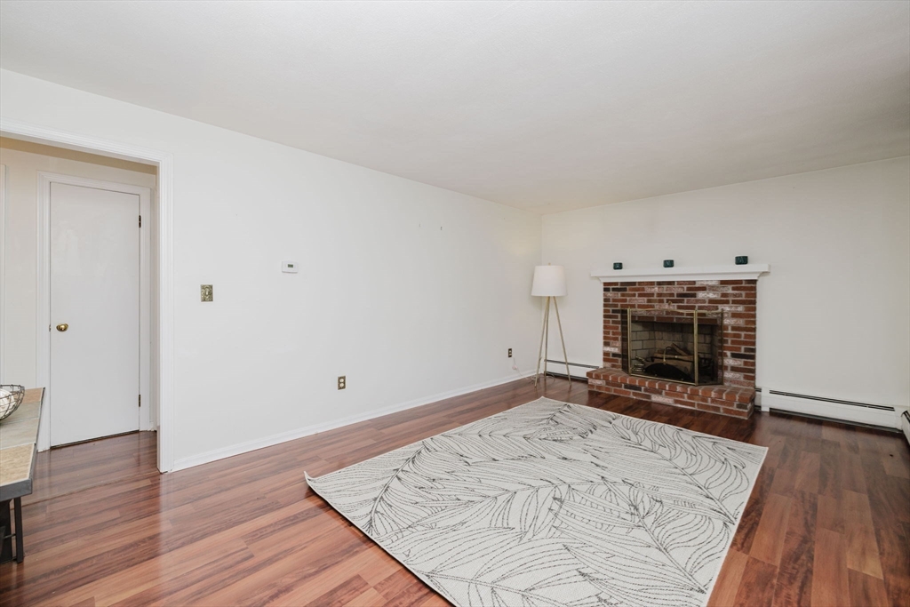 88 Sandalwood Dr