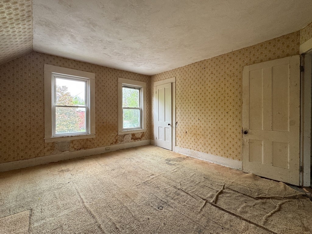 58 Emerald St, Winchendon, MA Photo #23