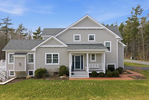 Photo of 20 Split Rock Ln, Mattapoisett, MA 02739 (MLS # 73476370)