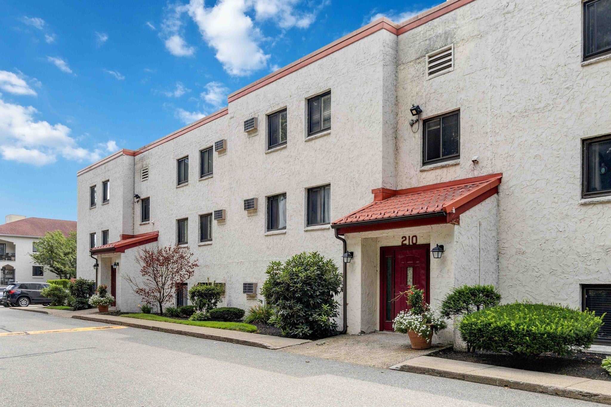 Photo of 210 Fellsview Terrace, Stoneham, MA