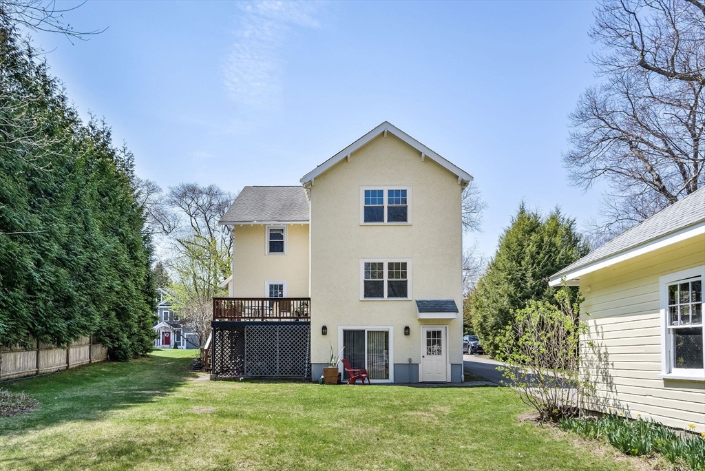 Needham, Massachusetts 02492, United States, 4 Bedrooms Bedrooms, ,3 BathroomsBathrooms,Residential,Pending,114786