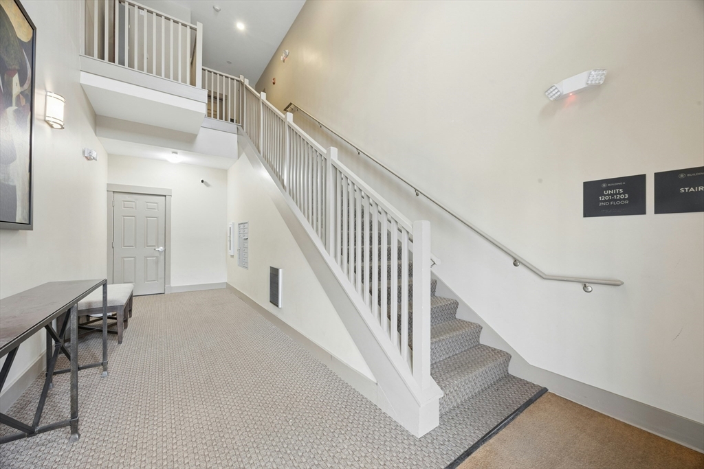 54 Loomis Street 1203