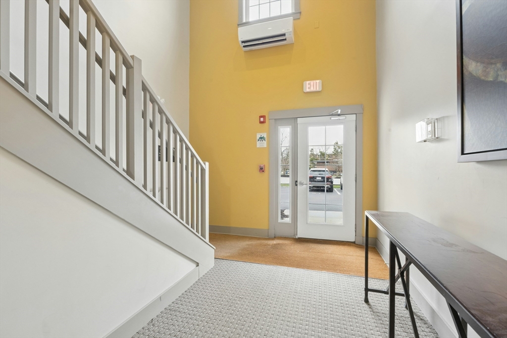 54 Loomis Street 1203