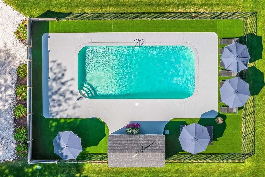 48 Red Brook Harbor Rd