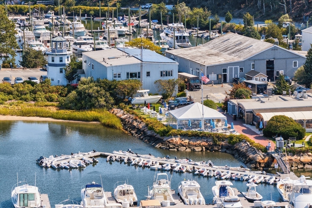 48 Red Brook Harbor Rd