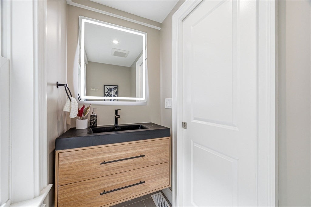 63 Russell Rd, Wellesley, MA, 63 Russell Rd, Wellesley, MA Photo #14