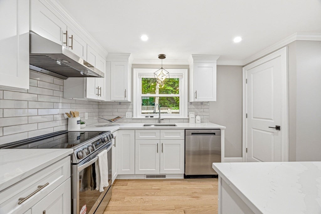 63 Russell Rd, Wellesley, MA, 63 Russell Rd, Wellesley, MA Photo #12