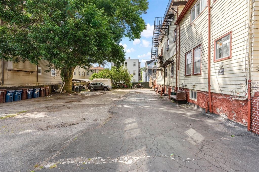 70 Highland St