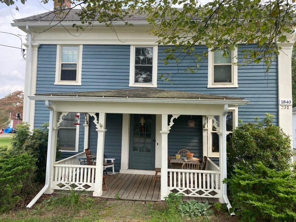 Photo of 231 River Drive, Hadley, MA