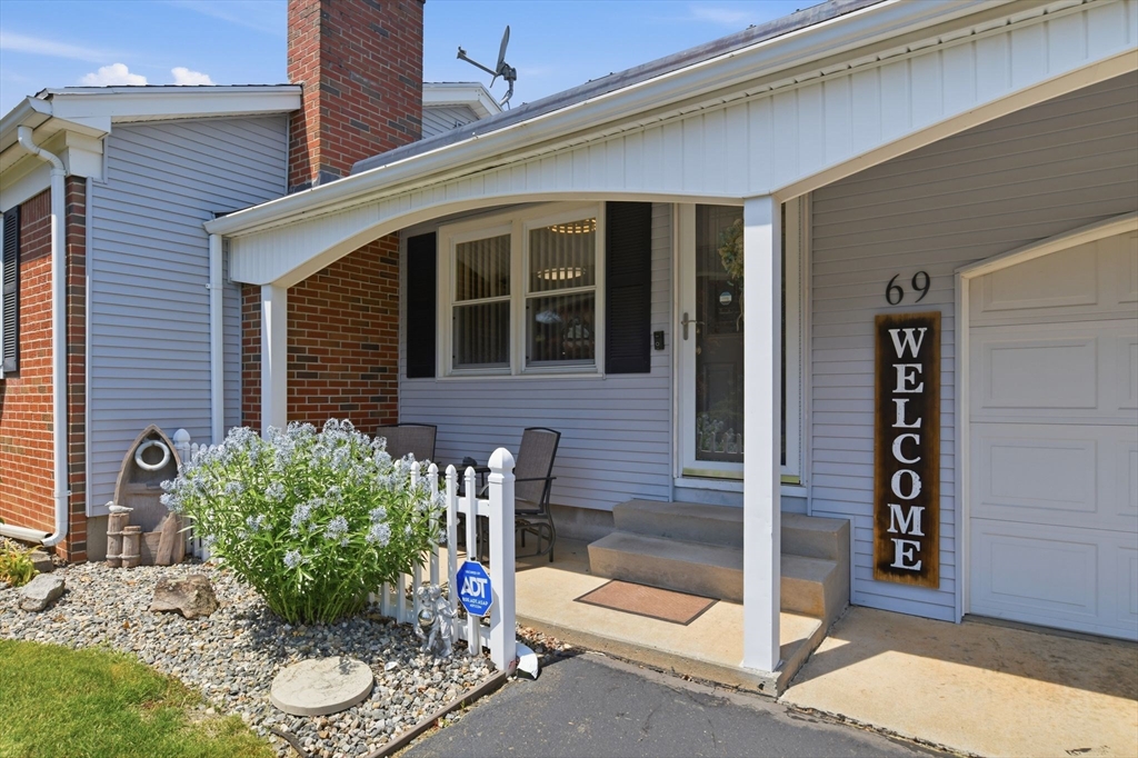 69 Parkview Dr