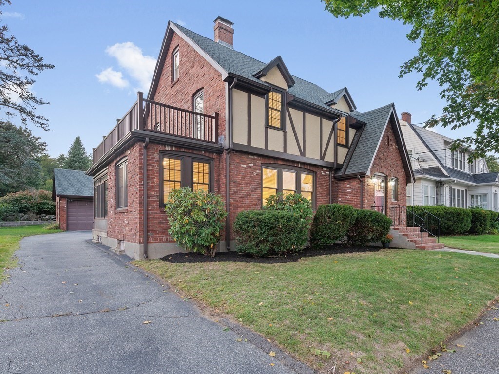 14 Edgehill Road