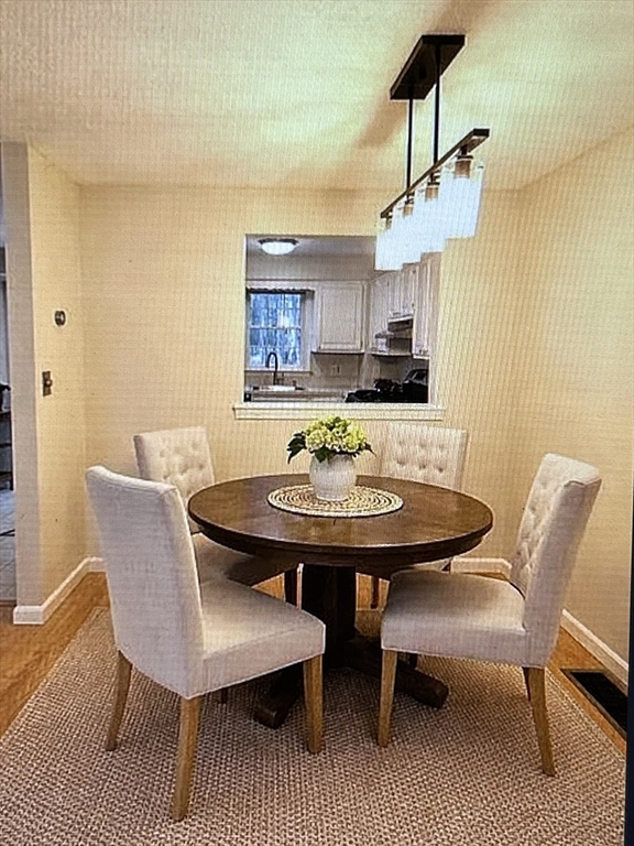 547 Washington St A14