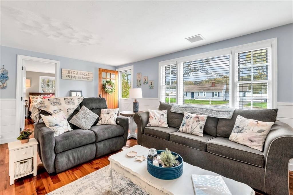 69 Pine Grove Rd